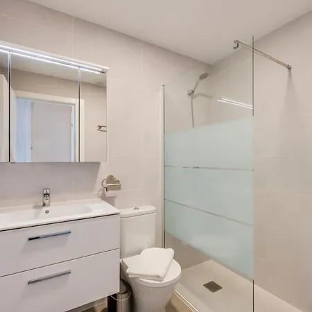 Two Bedroom With Balcony In Gardens By Caseo *