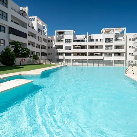 Two Bedroom With Balcony In Gardens By Caseo